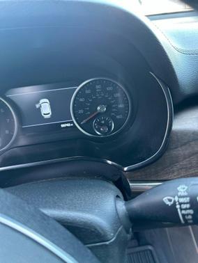 Glacial White Pearl 2022 Kia Telluride SX