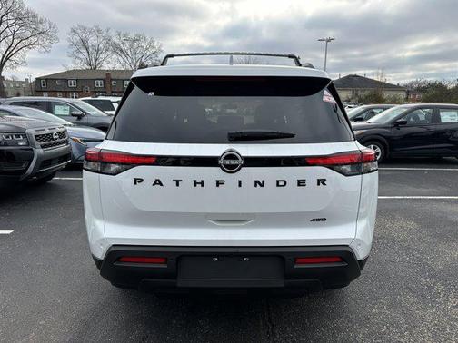 2025 Nissan Pathfinder SV 4WD