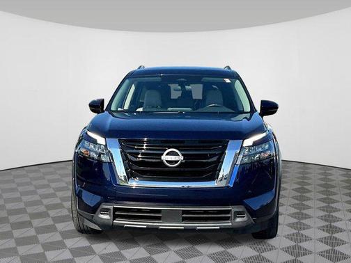 Deep Ocean Blue Pearl 2024 Nissan Pathfinder SV 4WD