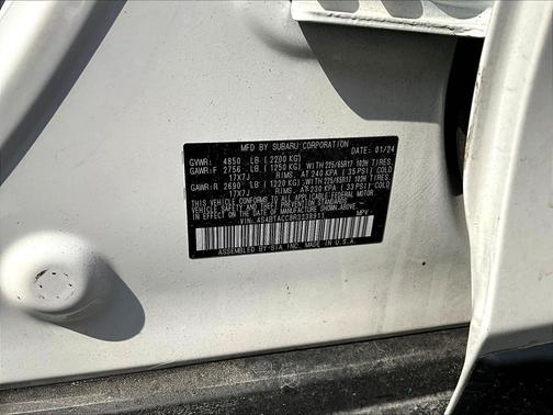 Crystal White Pearl 2024 Subaru Outback Premium