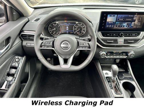 2025 Nissan Altima SR FWD