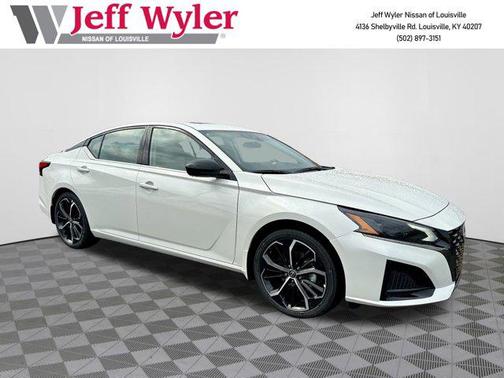 2025 Nissan Altima SR FWD