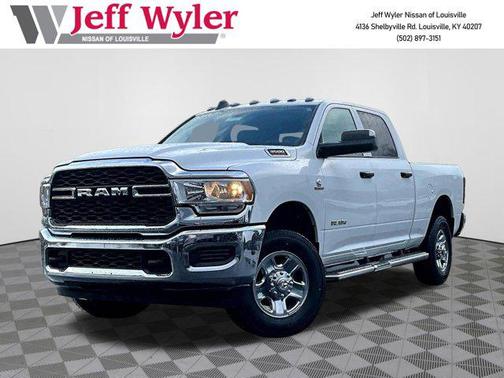 Bright White Clearcoat 2019 RAM 3500 Tradesman Crew Cab 4x4 6'4' Box