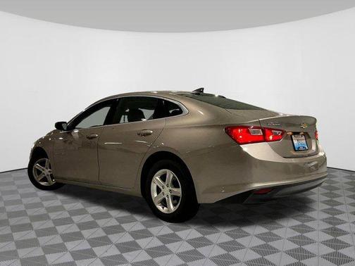 Mineral Gray Metallic 2022 Chevrolet Malibu 1LS