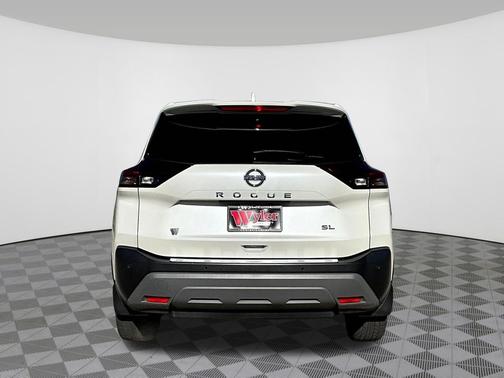 Pearl White Tricoat 2021 Nissan Rogue SL