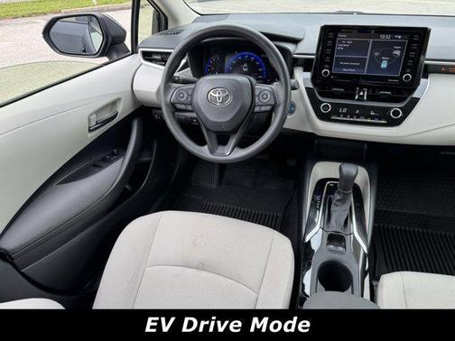 2022 Toyota Corolla Hybrid LE