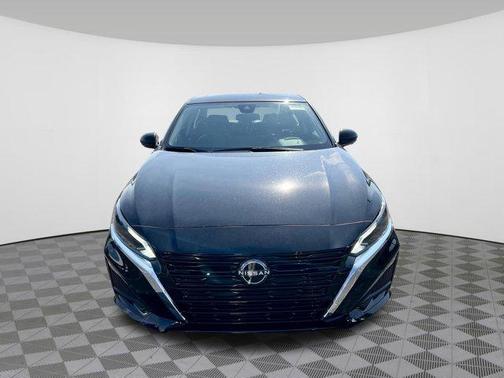 2025 Nissan Altima SL AWD