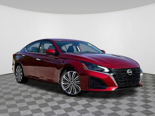 Scarlet Ember Tintcoat 2023 Nissan Altima 2.5 SL