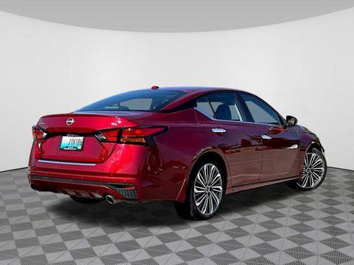 Scarlet Ember Tintcoat 2023 Nissan Altima 2.5 SL