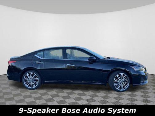 2025 Nissan Altima SL FWD