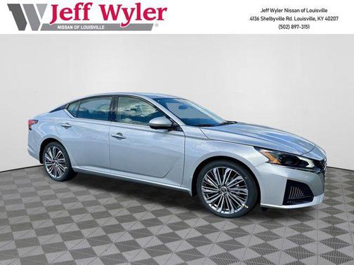 2025 Nissan Altima SL FWD