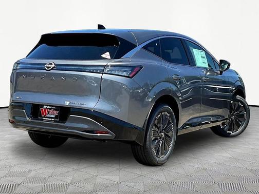 Gun Metallic 2026 Nissan Murano Platinum