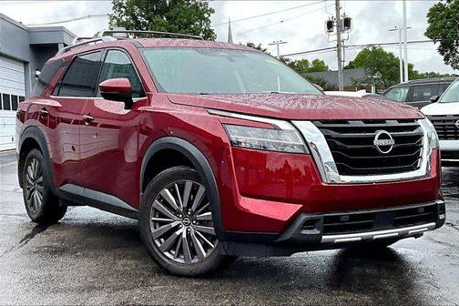Scarlet Ember Tintcoat 2023 Nissan Pathfinder SL 4WD