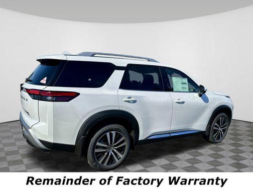 2025 Nissan Pathfinder Platinum 4WD