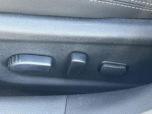 2025 Nissan Altima SL FWD