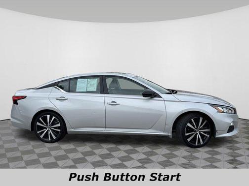2020 Nissan Altima SR FWD