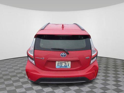 2019 Toyota Prius L