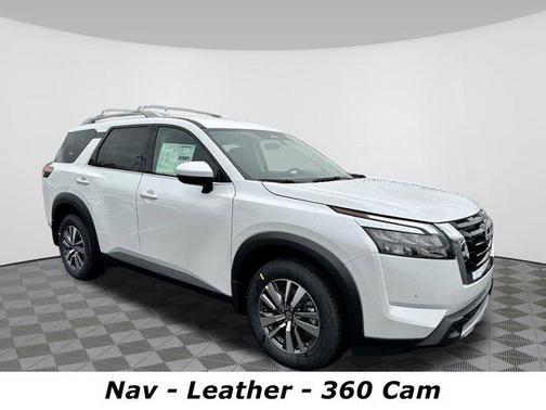 2025 Nissan Pathfinder SL 4WD