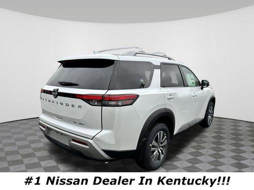 2025 Nissan Pathfinder SL 4WD