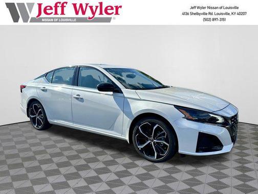 2025 Nissan Altima SR FWD