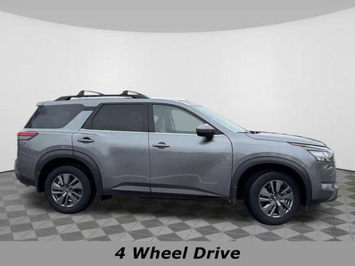 2025 Nissan Pathfinder SV 4WD