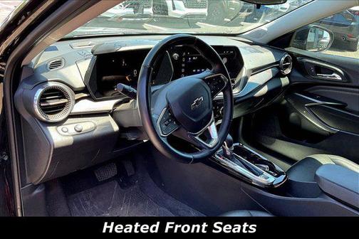 Mosaic Black Metallic 2025 Chevrolet Trax FWD ACTIV