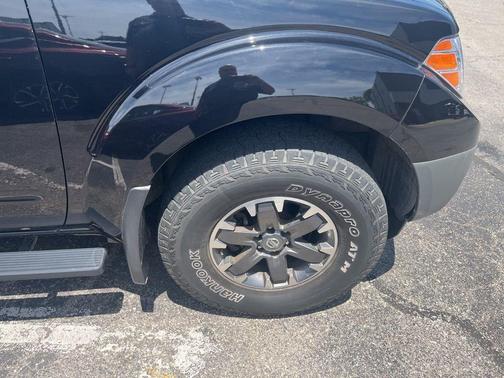Magnetic Black Pearl 2019 Nissan Frontier PRO-4X