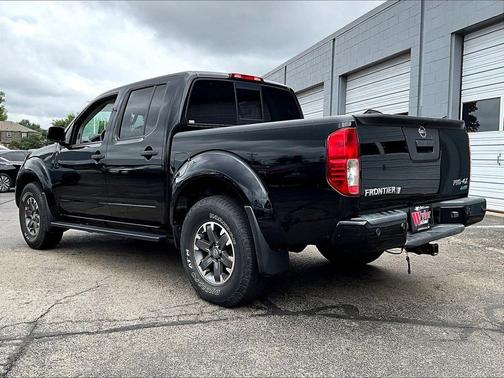 Magnetic Black Pearl 2019 Nissan Frontier PRO-4X