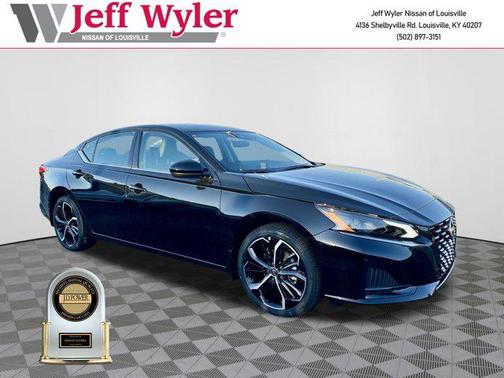 2025 Nissan Altima SR FWD