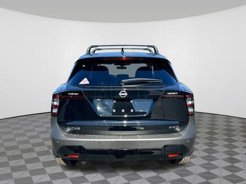 Super Black 2026 Nissan Kicks SV