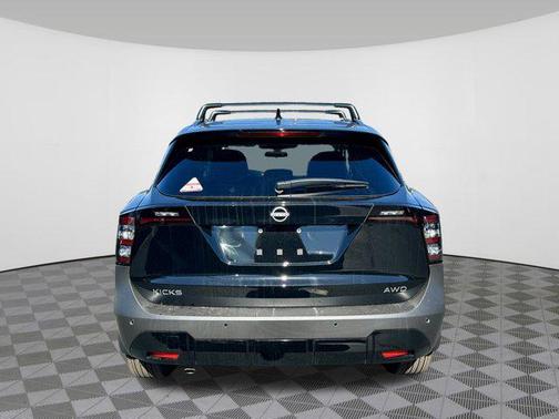 Super Black 2026 Nissan Kicks SV