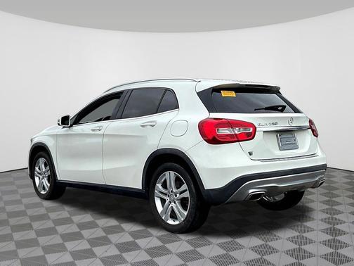 2017 Mercedes-Benz GLA 250 Base