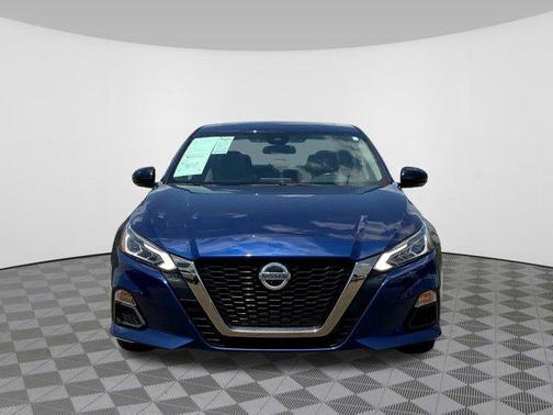 2022 Nissan Altima SR VC-Turbo FWD