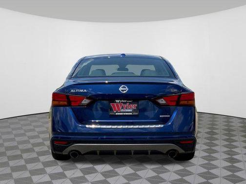 2022 Nissan Altima SR VC-Turbo FWD