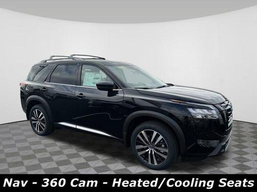 2025 Nissan Pathfinder Platinum 4WD