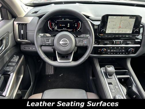 2025 Nissan Pathfinder Platinum 4WD