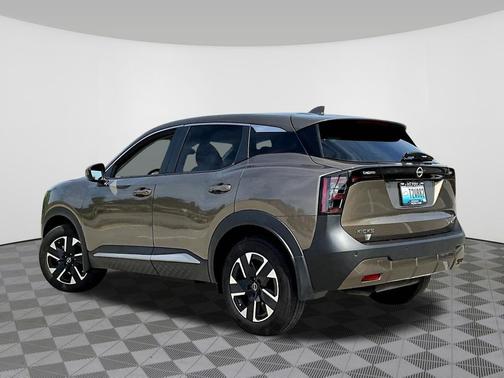 Canyon Bronze Metallic 2025 Nissan Kicks SV