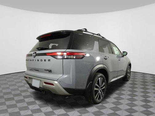 2025 Nissan Pathfinder Platinum 4WD