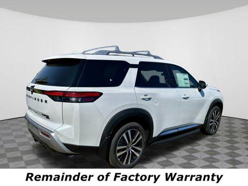 2025 Nissan Pathfinder Platinum 4WD