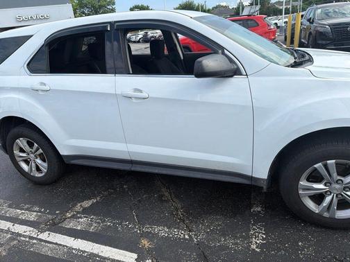 Summit White 2015 Chevrolet Equinox LS