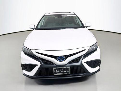 2024 Toyota Camry Hybrid SE