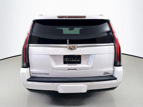 2018 Cadillac Escalade Platinum