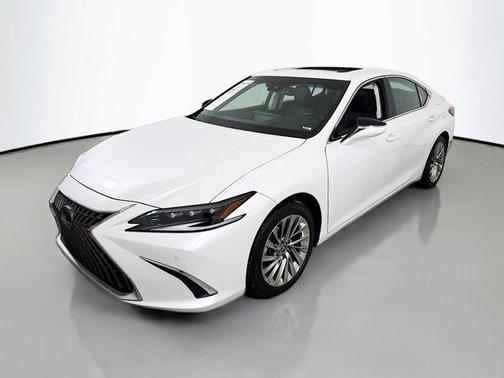 2023 Lexus ES 300h Luxury