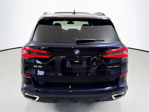 2023 BMW X5 PHEV xDrive45e
