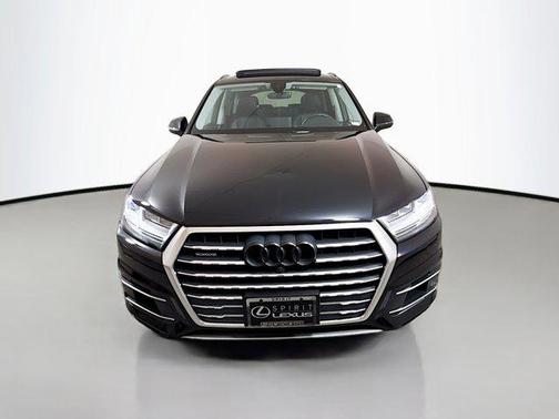 2019 Audi Q7 45 Premium Plus