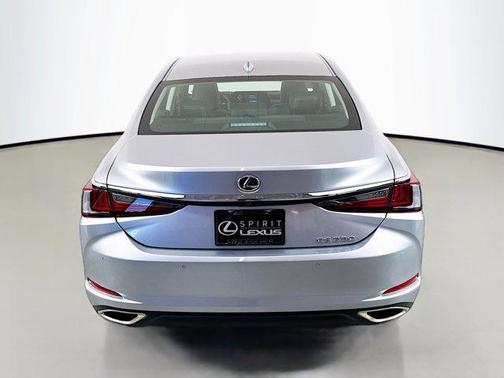 2023 Lexus ES 350 Base