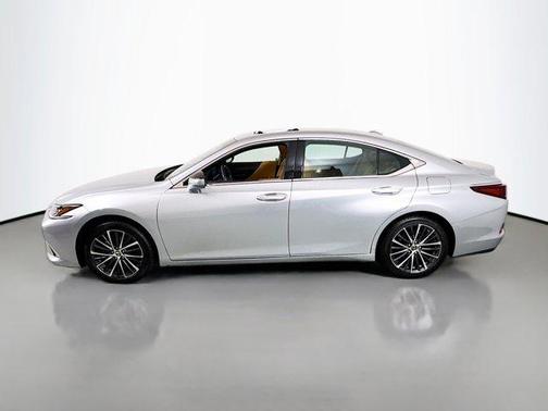 01l2 2023 Lexus ES 350 Base