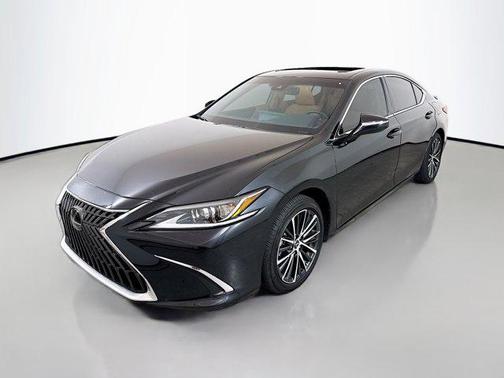 2025 Lexus ES 300h Base