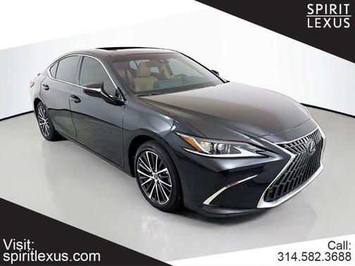 2025 Lexus ES 300h Base