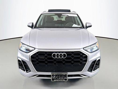 2023 Audi Q5 45 S line Prestige